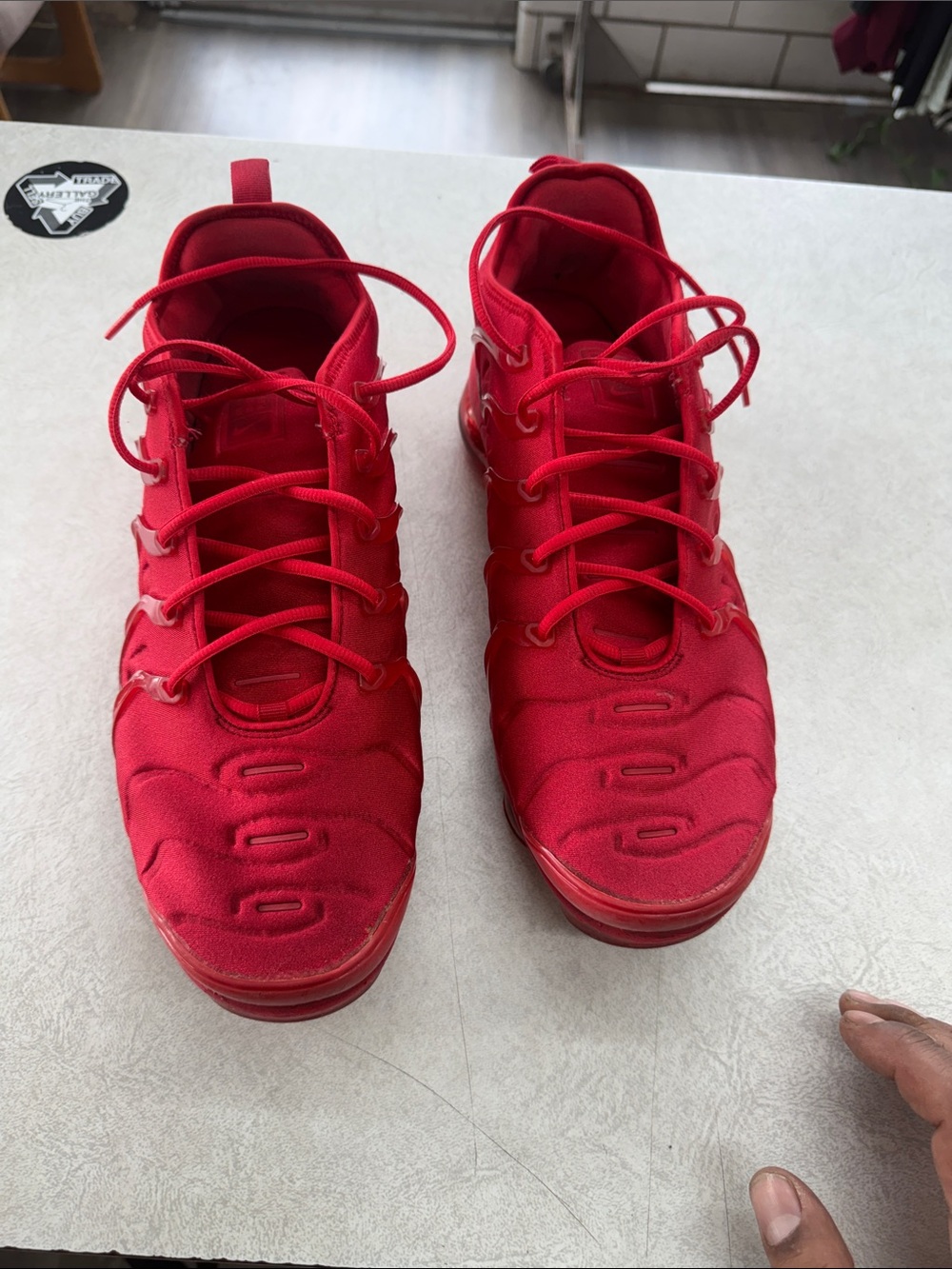 Men's vapor max size 13 super clean Sneakers - Red